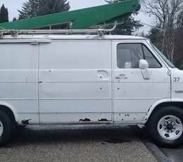 Gmc-vandura-1987-white-1