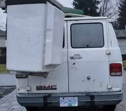 Gmc-vandura-1987-white-6
