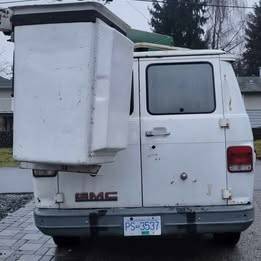Gmc-vandura-1987-white-6