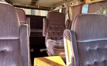 Gmc-vandura-2500-1993-white-2