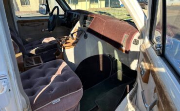 Gmc-vandura-2500-1993-white-3