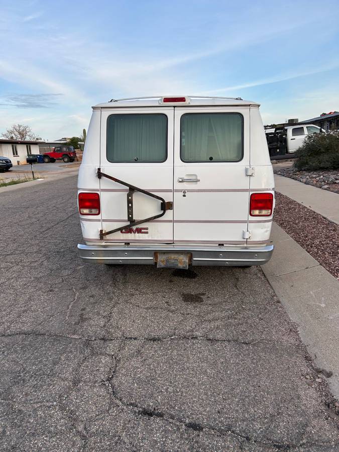Gmc-vandura-2500-1993-white-5