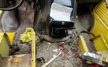 Gmc-vandura-3500-1987-yellow-11