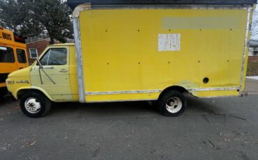 Gmc-vandura-3500-1987-yellow-2