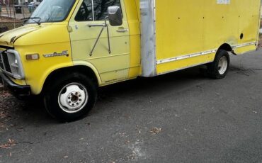 Gmc-vandura-3500-1987-yellow