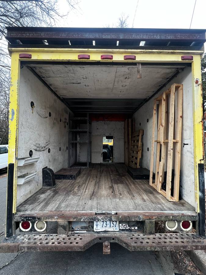 Gmc-vandura-3500-1987-yellow-6