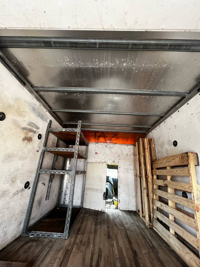 Gmc-vandura-3500-1987-yellow-8