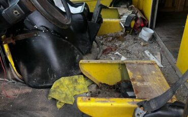 Gmc-vandura-3500-1987-yellow-9