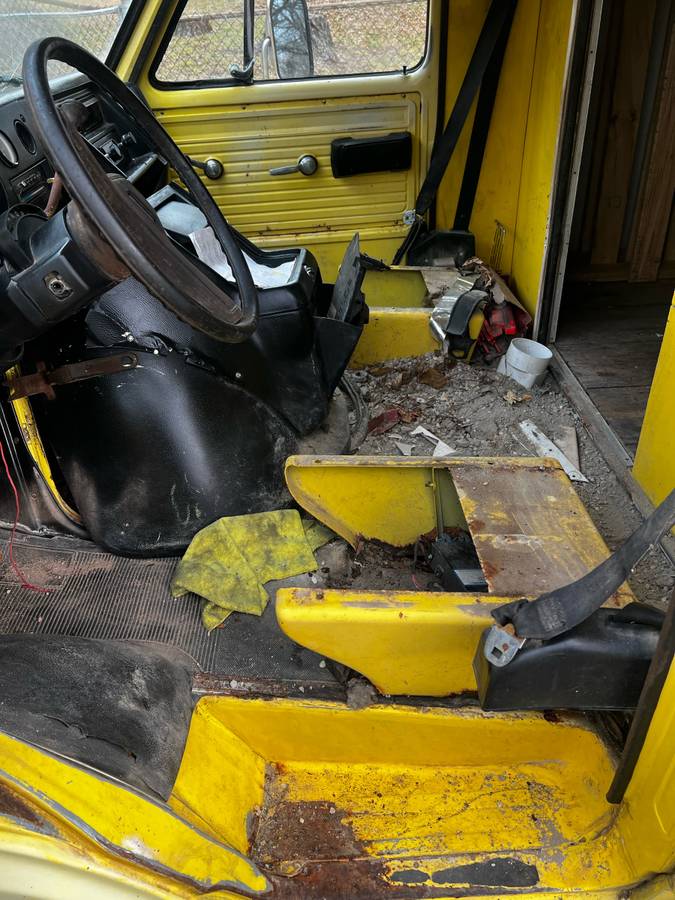 Gmc-vandura-3500-1987-yellow-9