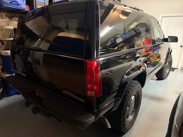 Gmc-yukon-gt-1994-black-1