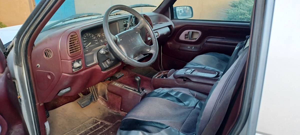 Gmc-yukon-xl-slt-1995-silver-2