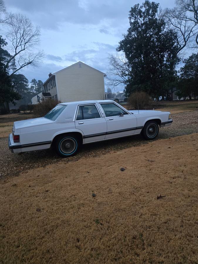 Grand-marquis-1989-white