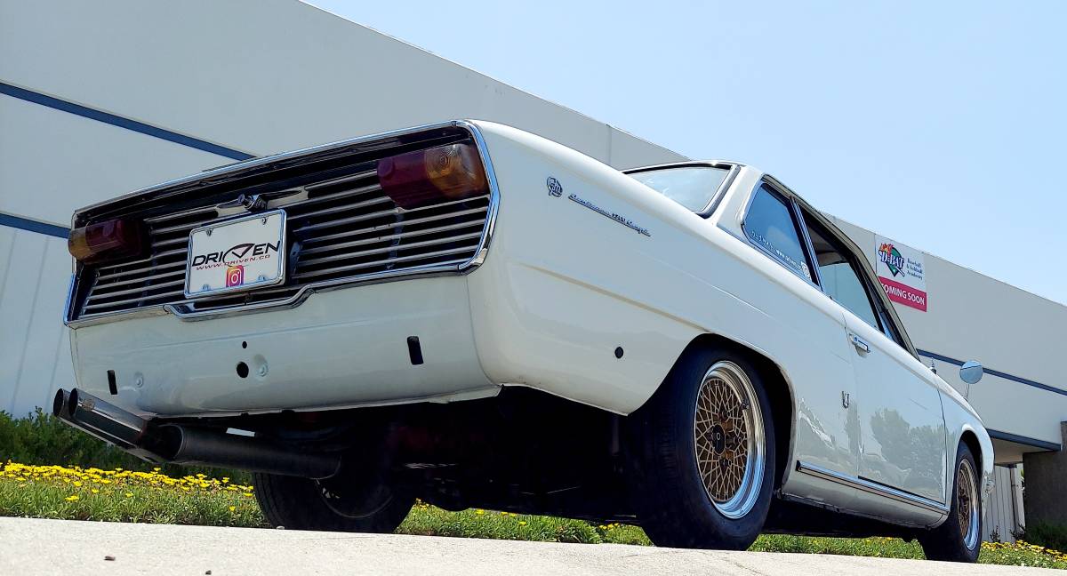 Hino-contessa-1967-white-12