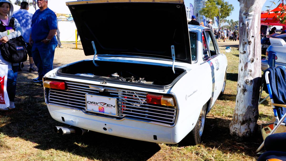 Hino-contessa-1967-white-2