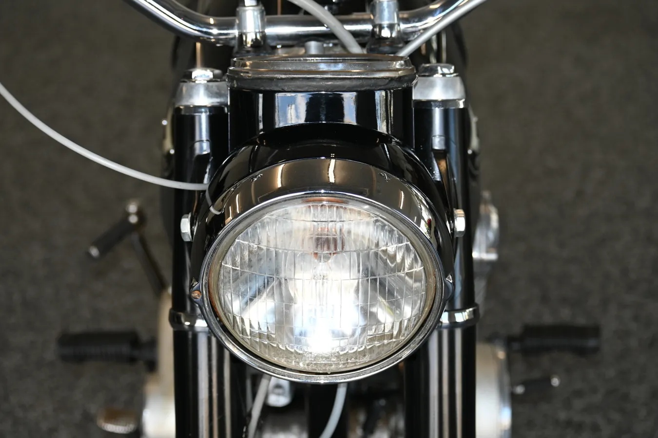 Honda-Cb-1966-Black-Black-10