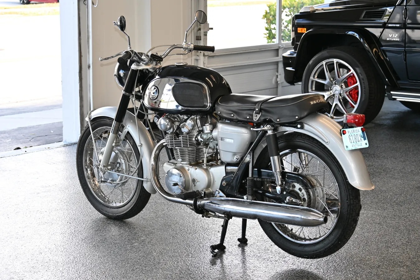 Honda-Cb-1966-Black-Black-3
