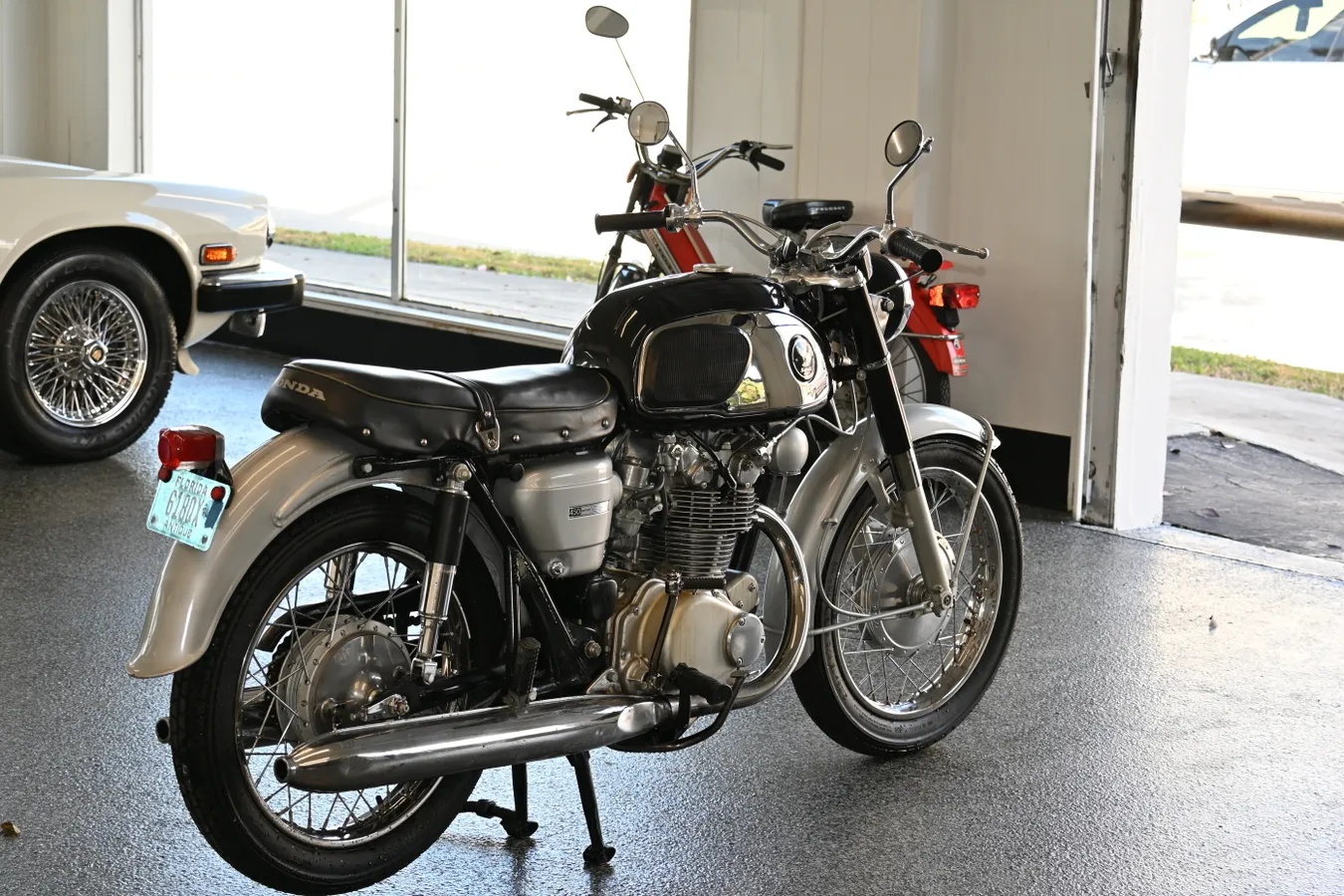 Honda-Cb-1966-Black-Black