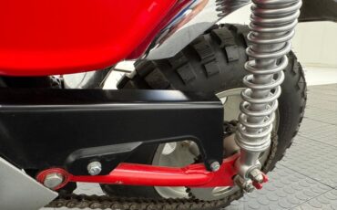 Honda-Other-1973-Candy-Ruby-Red-Black-11