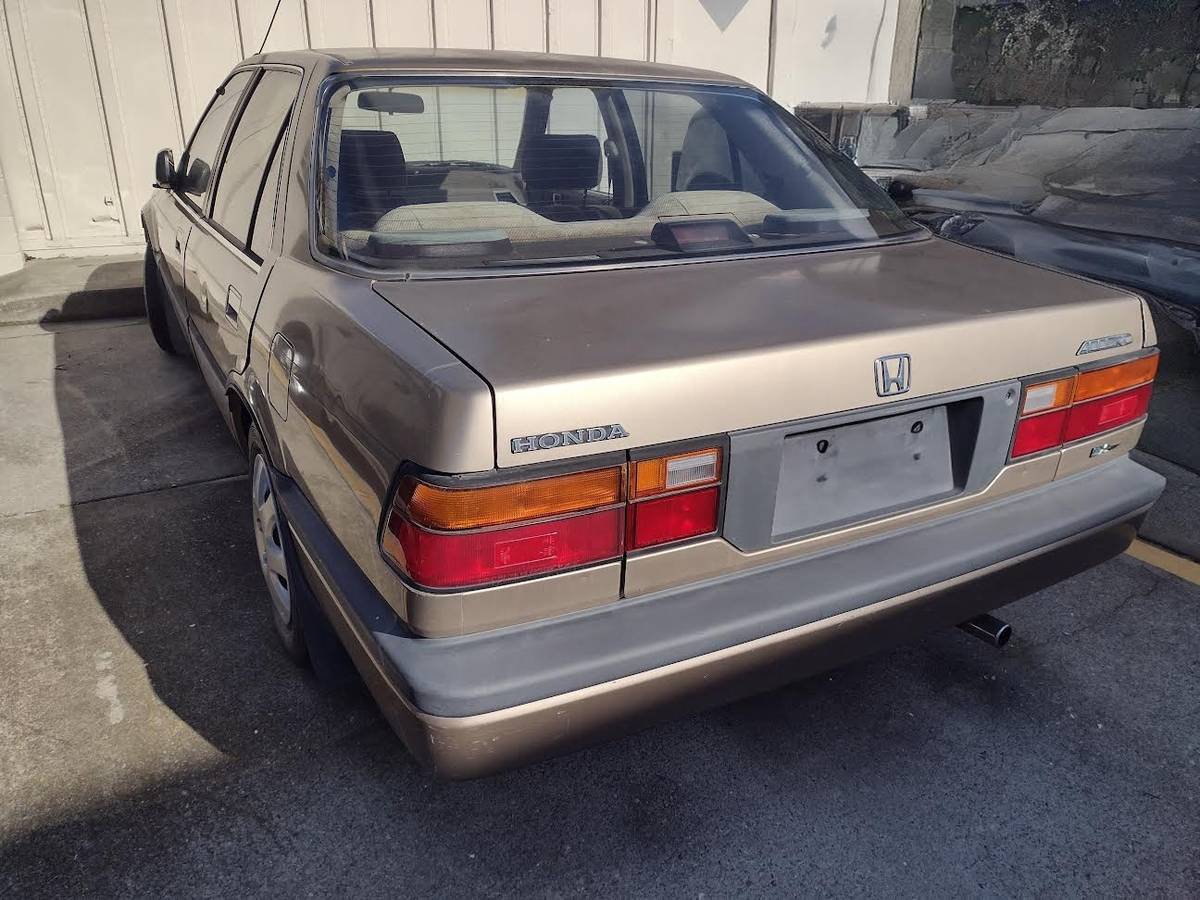 Honda-accord-1986-brown-12