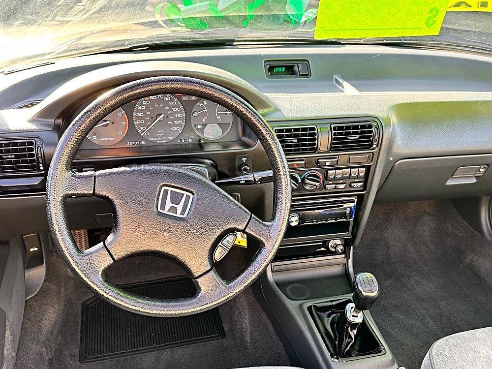 Honda-accord-1990-brown-14