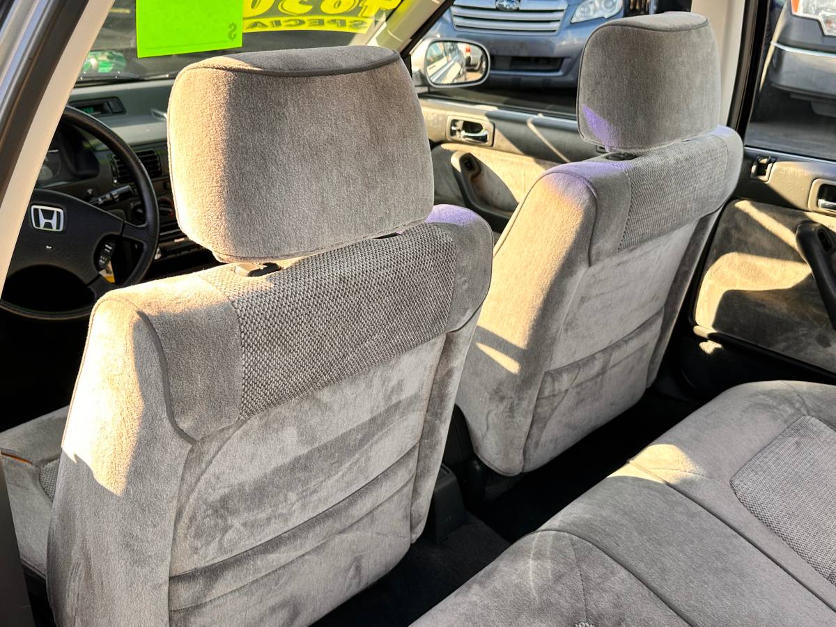 Honda-accord-1990-brown-16