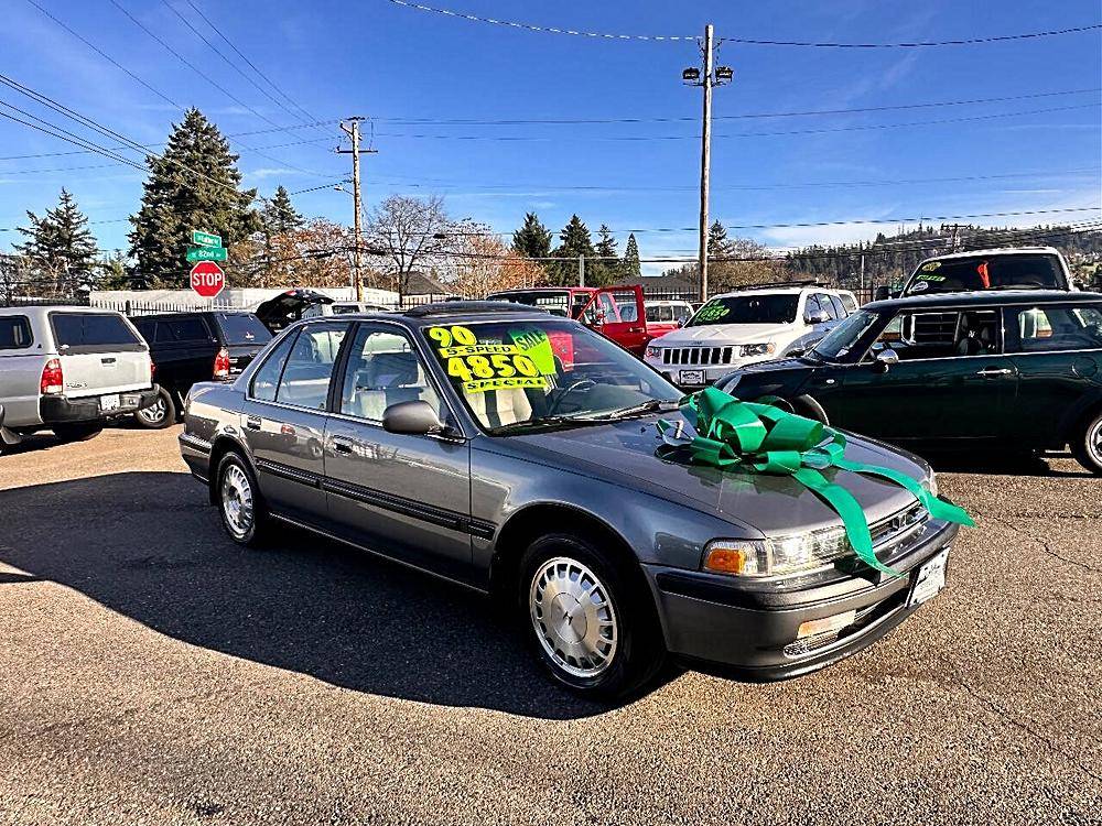 Honda-accord-1990-brown