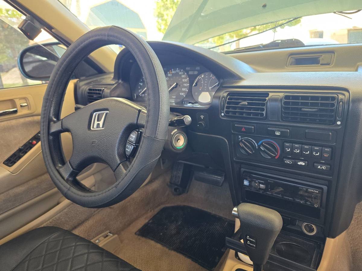 Honda-accord-1991-11