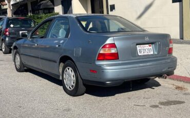 Honda-accord-1995-9