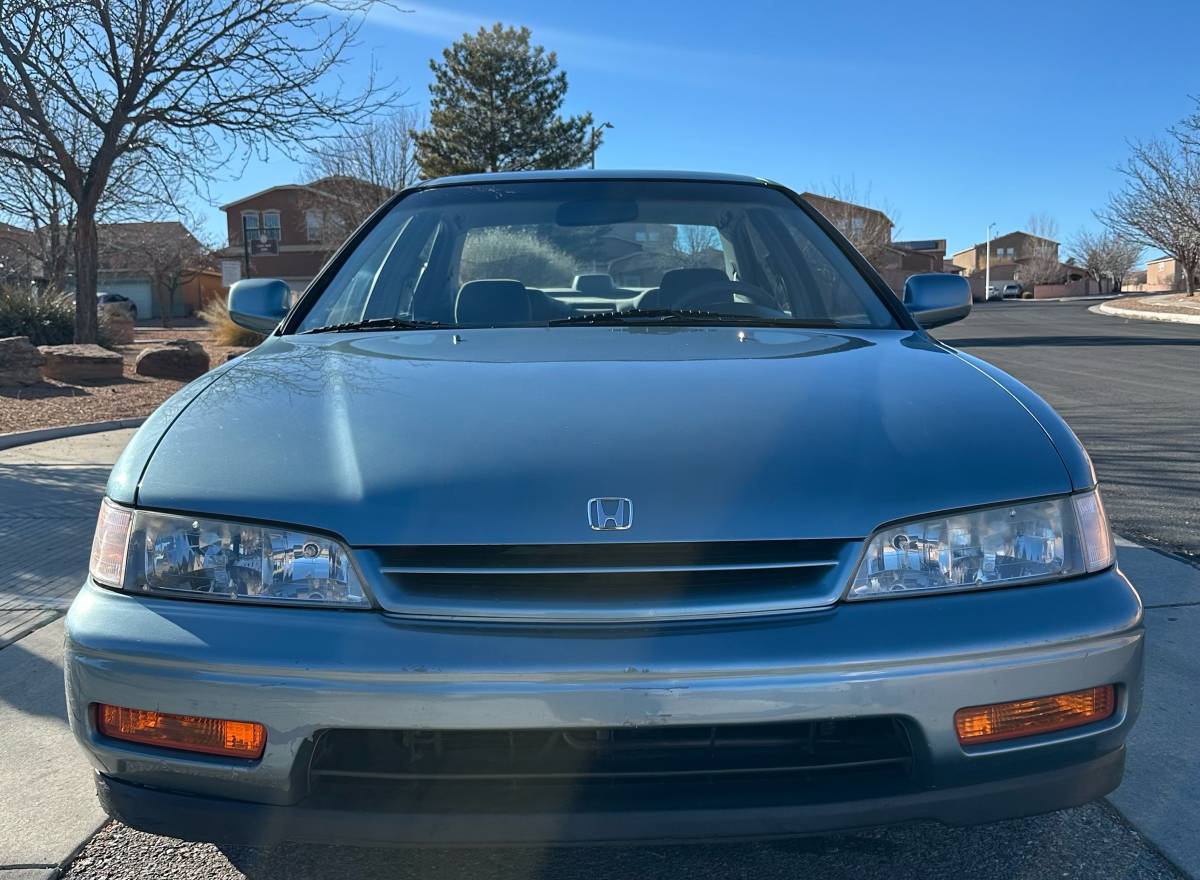 Honda-accord-1995-blue-1