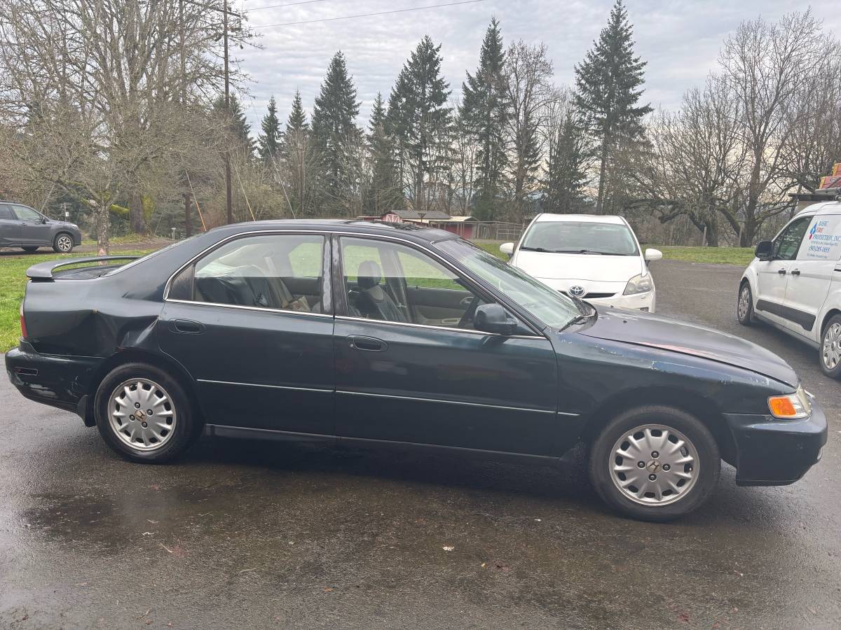 Honda-accord-1996-green-1