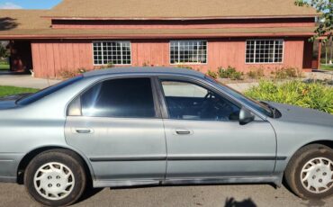 Honda-accord-lx-1994-grey