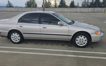 Honda-accord-lx-1996-silver-12