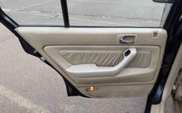 Honda-accord-se-4dr-sedan-1993-green-11