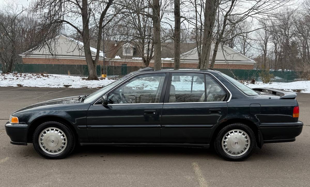 Honda-accord-se-4dr-sedan-1993-green-17