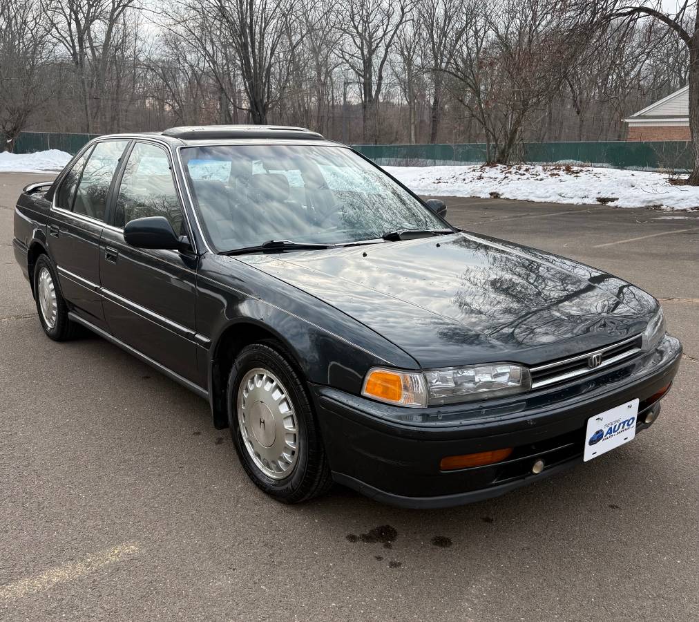 Honda-accord-se-4dr-sedan-1993-green-18