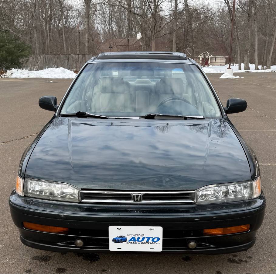 Honda-accord-se-4dr-sedan-1993-green-2