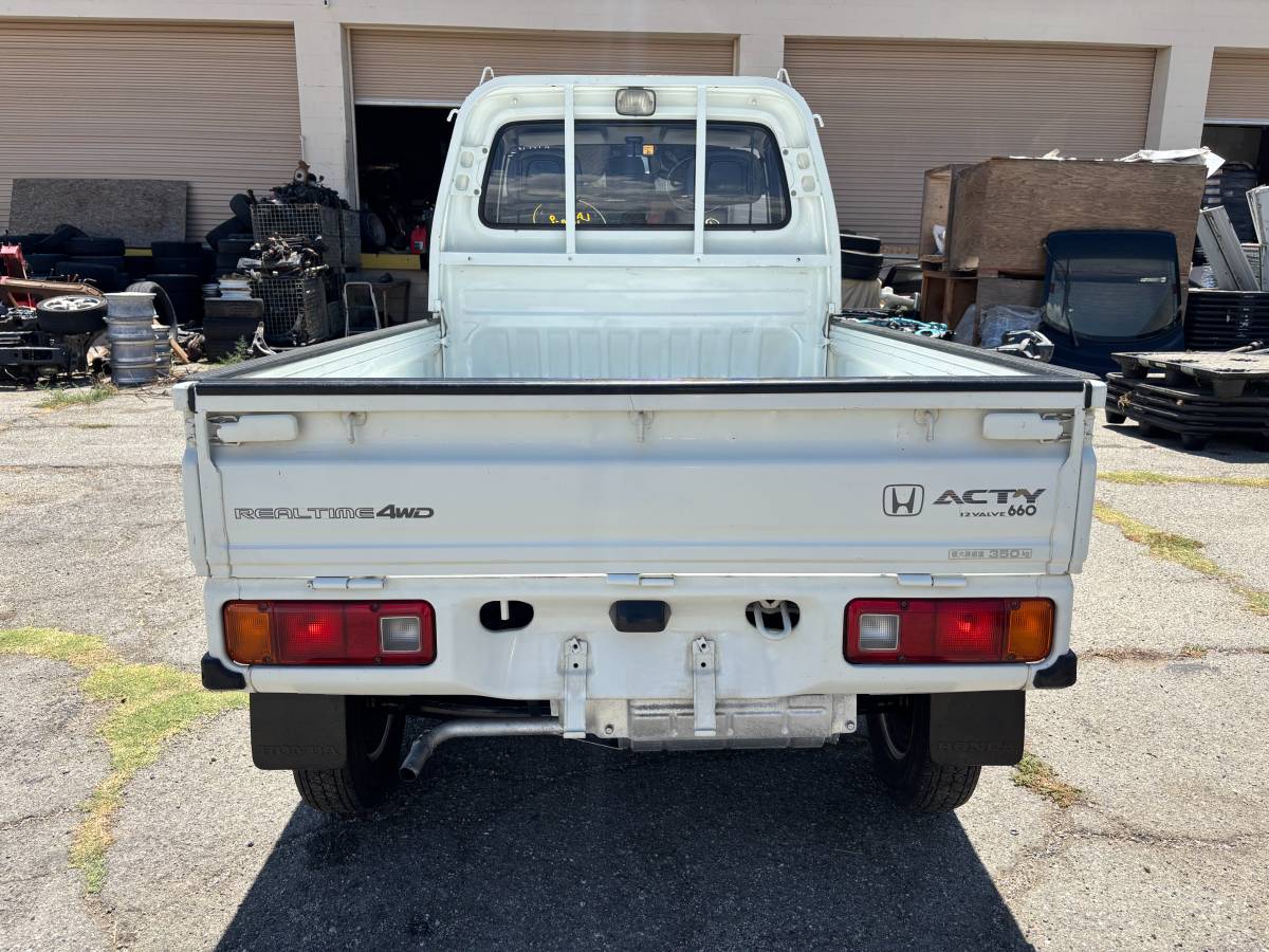 Honda-acty-1992-white-31