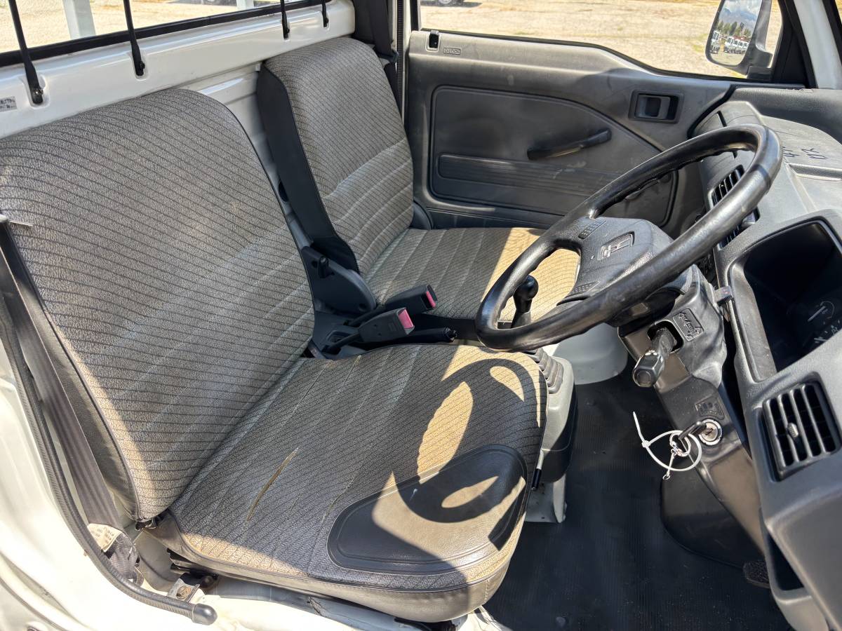 Honda-acty-1992-white-37