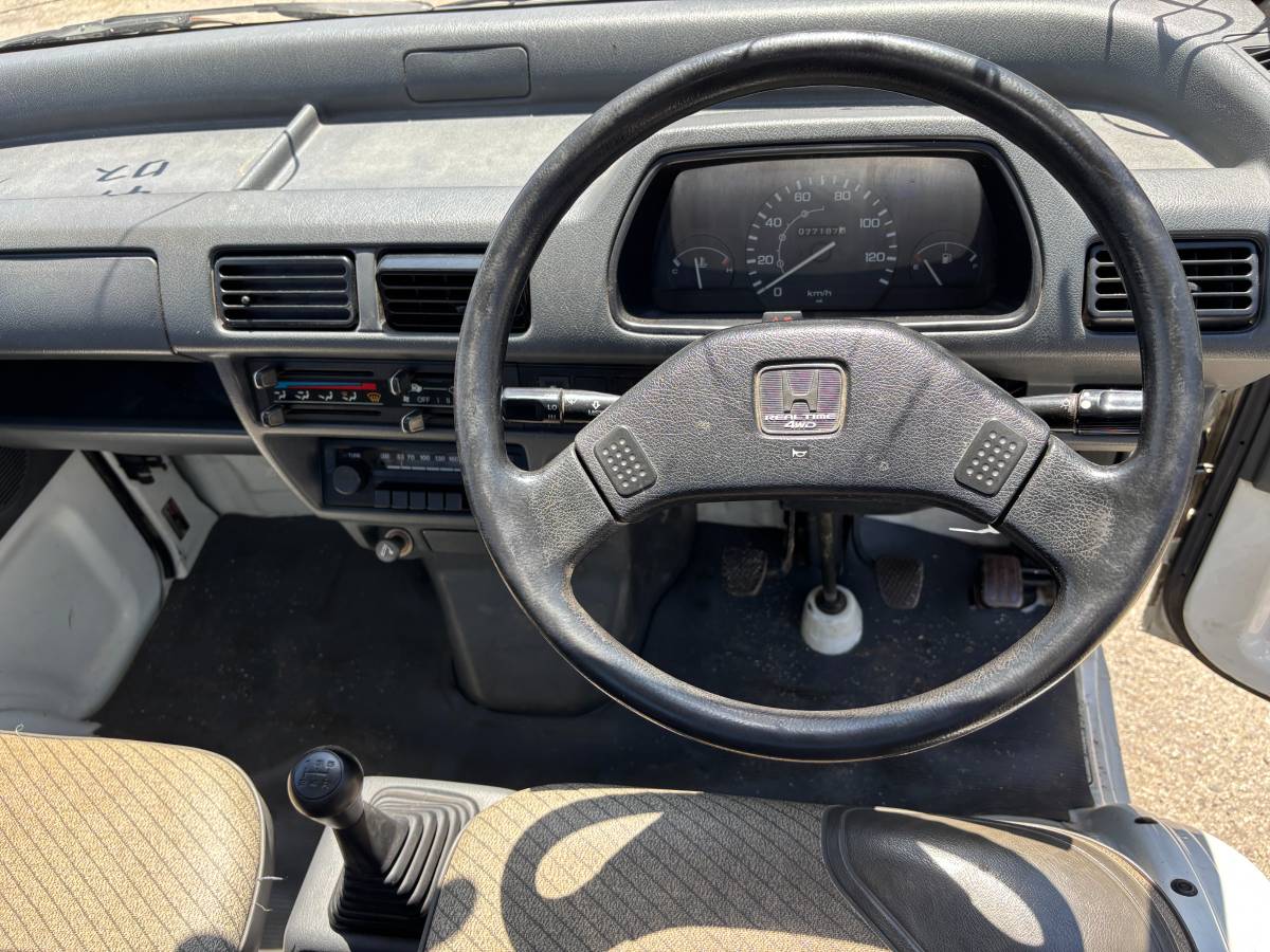 Honda-acty-1992-white-38