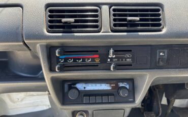 Honda-acty-1992-white-43