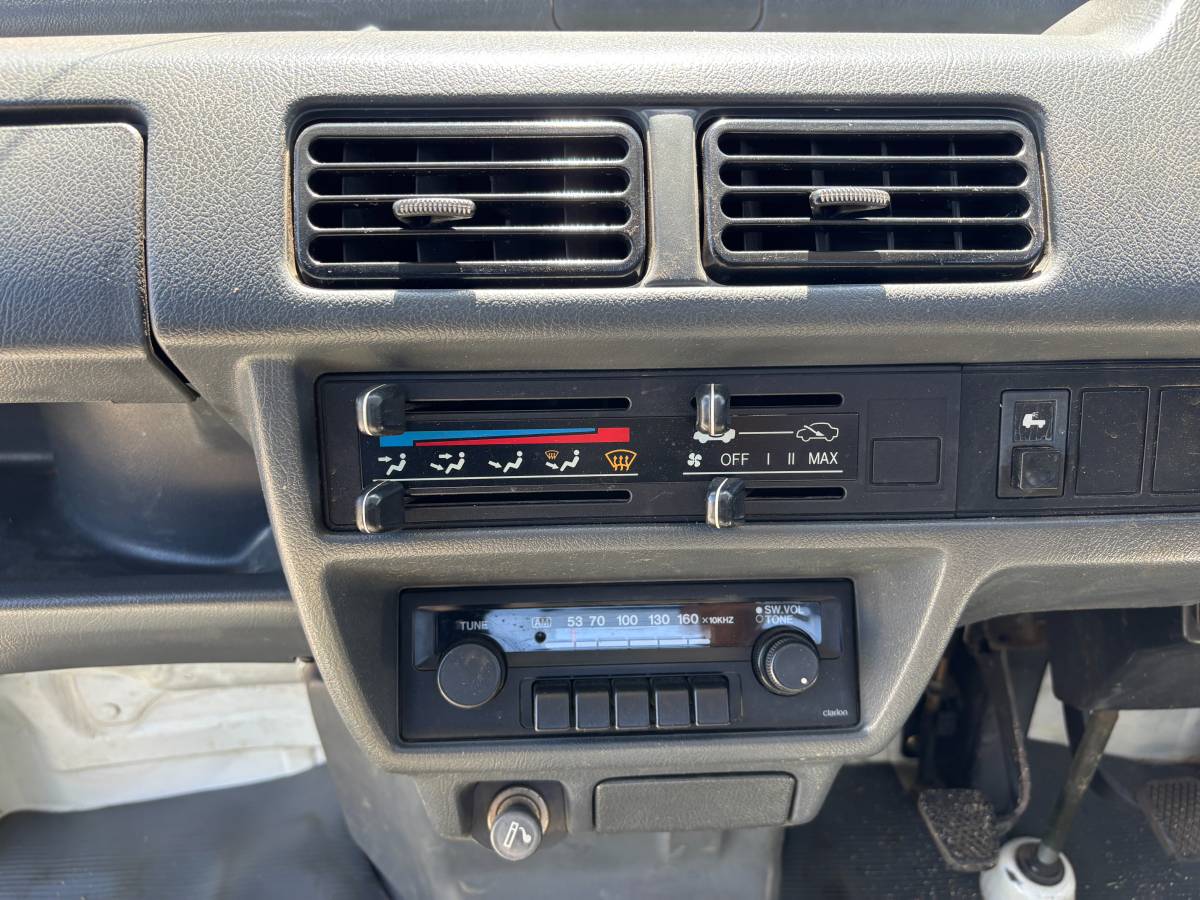 Honda-acty-1992-white-43