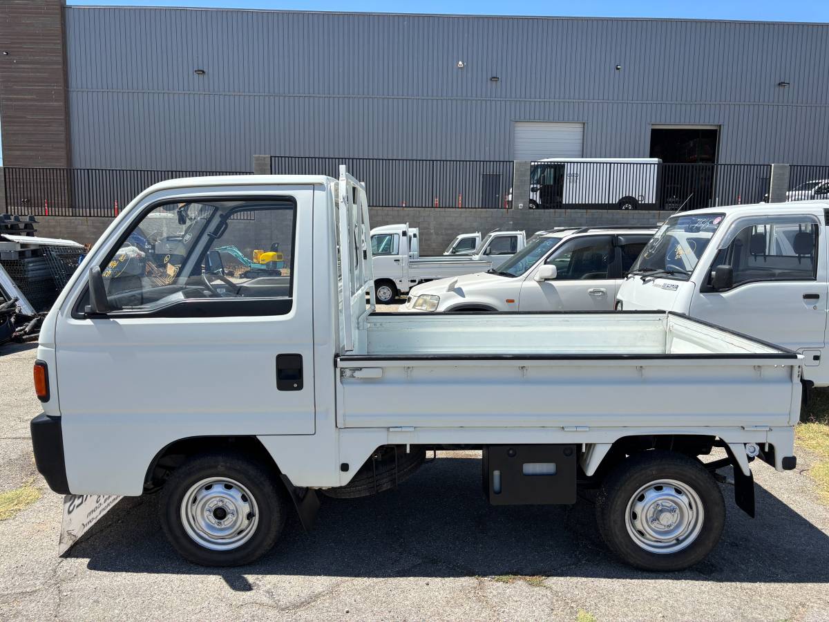Honda-acty-1992-white-6