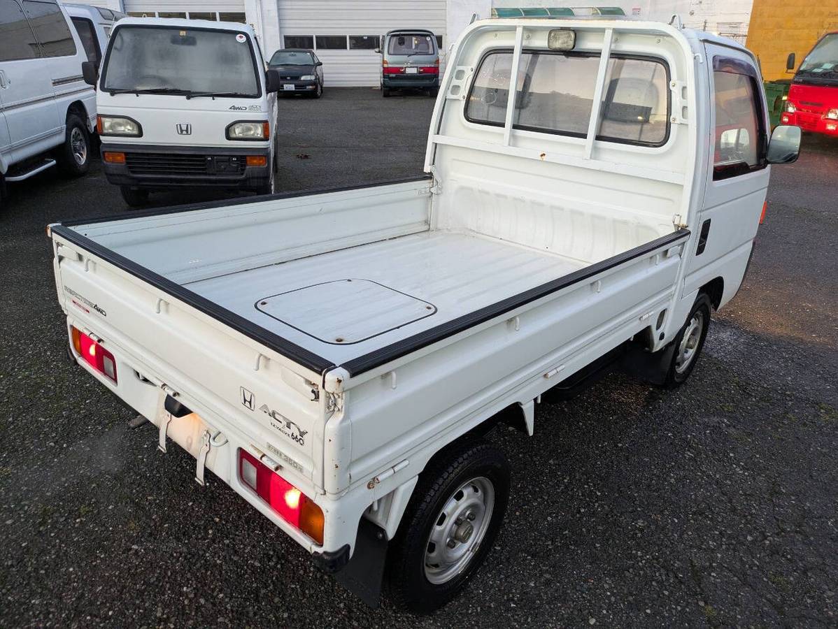 Honda-acty-minitruck-1991-white-3