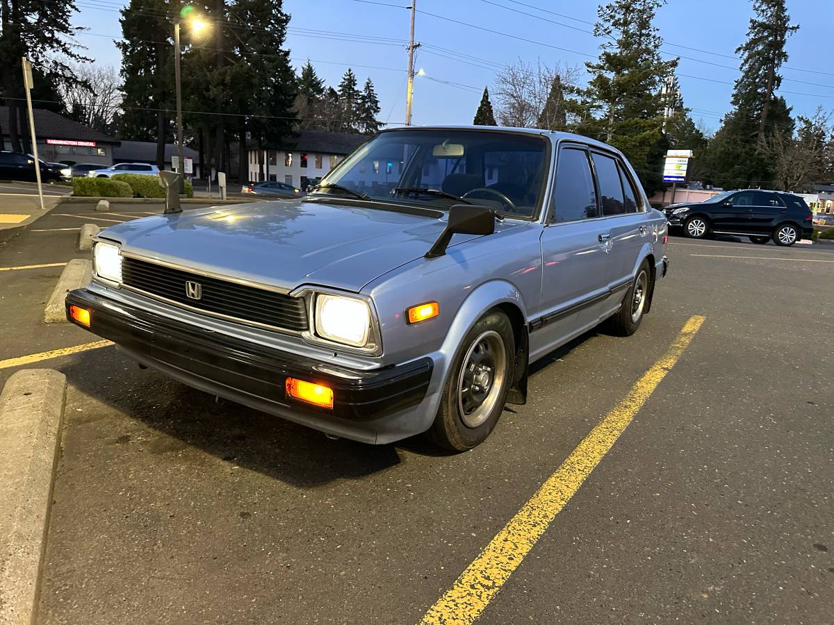 Honda-civic-1982-blue