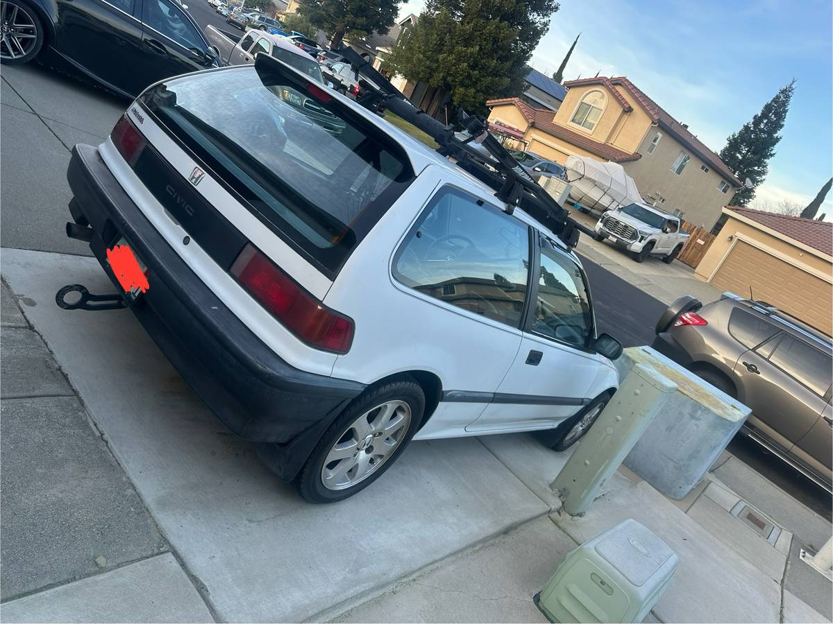 Honda-civic-1991-white-3