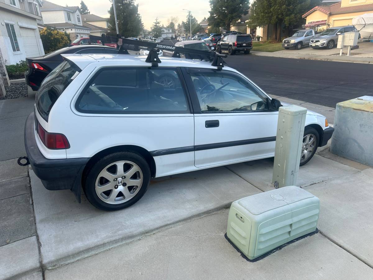 Honda-civic-1991-white