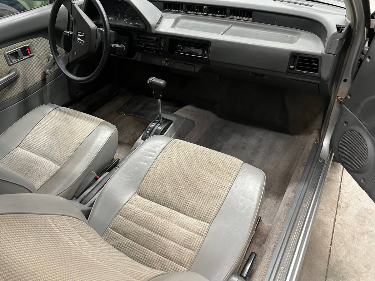 Honda-civic-hatchback-1984-2