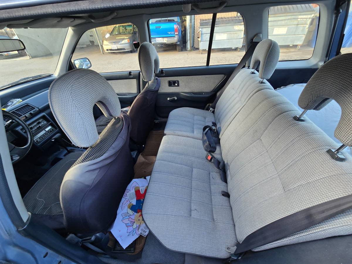 Honda-civic-wagon-1990-14