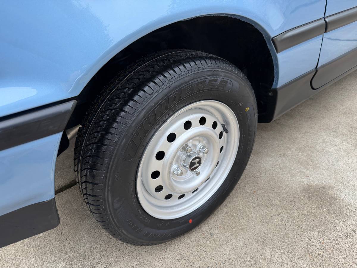 Honda-crx-1988-blue-17