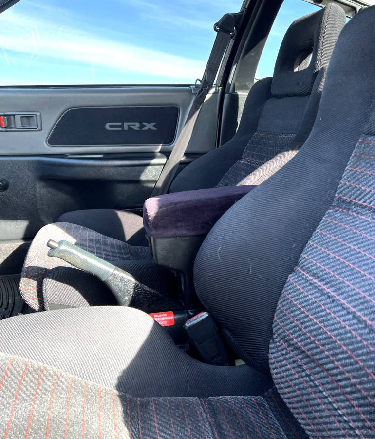 Honda-crx-1990-white-4